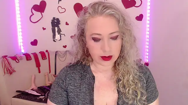 Snapshot of sofiacurvy_45 chatting on November 2025 09:51:02 PM sofiacurvy 45 online show from November 2025 09:51:02 PM