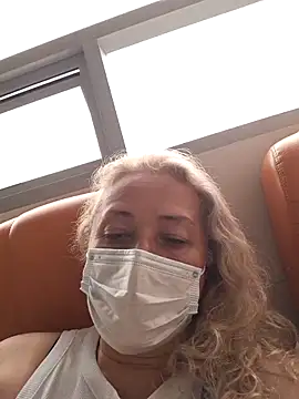 sofiacurvy 45 online show from April 2026 05:28:02 PM