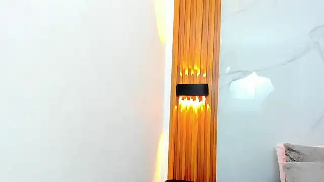 IsabellaMonet online show from December 2025 11:03:01 AM