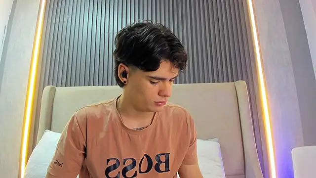 BenitoSaenz online show from November 2025 10:54:01 AM