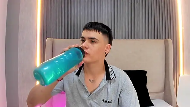 BenitoSaenz online show from March 2026 01:00:01 PM