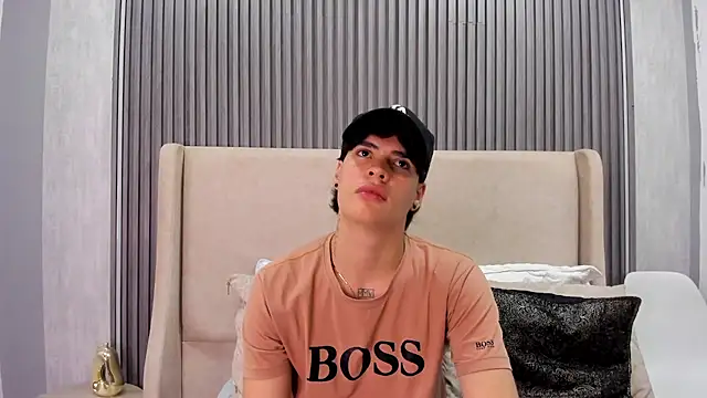 BenitoSaenz online show from October 2025 03:29:02 AM