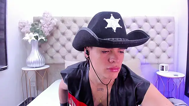 BenitoSaenz online show from October 2025 12:13:02 PM