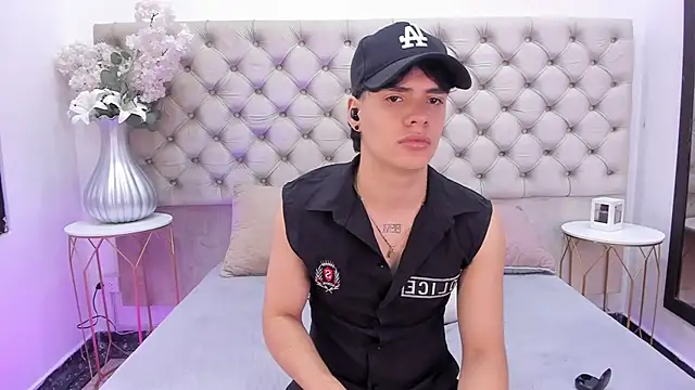 BenitoSaenz online show from November 2025 11:58:02 AM