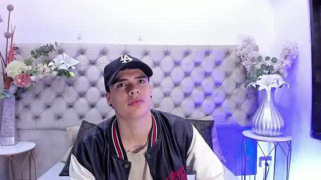 BenitoSaenz online show from March 2026 01:00:01 PM