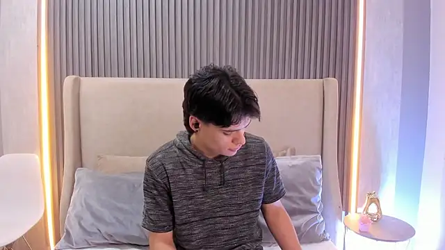 BenitoSaenz online show from November 2025 11:55:01 AM