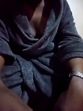 OnlyMoneyIwanT online show from April 2026 02:58:01 AM