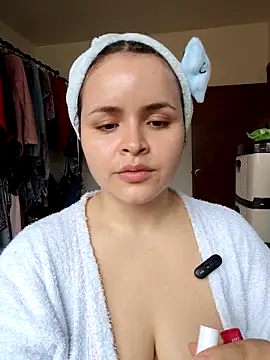SeleneLuminari8 online show from April 2026 05:30:01 PM
