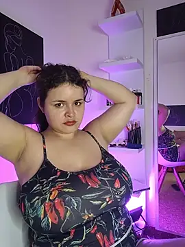 SeleneLuminari8 online show from May 2026 06:06:01 PM