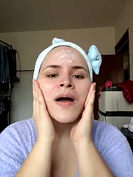 SeleneLuminari8 online show from May 2026 04:04:02 PM