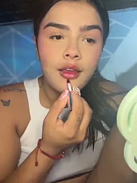 Kaily Sweet16 online show from December 2025 05:41:02 PM