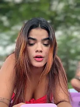 Kaily Sweet16 online show from January 2026 06:22:01 PM