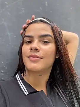 Kaily Sweet16 online show from October 2025 03:57:01 PM