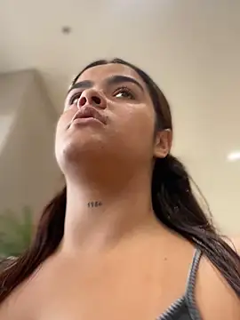 Kaily Sweet16 online show from November 2025 06:46:02 PM