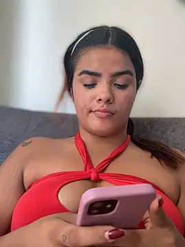 Kaily Sweet16 online show from February 2026 06:49:01 PM