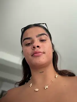 Kaily Sweet16 online show from February 2026 04:39:01 PM