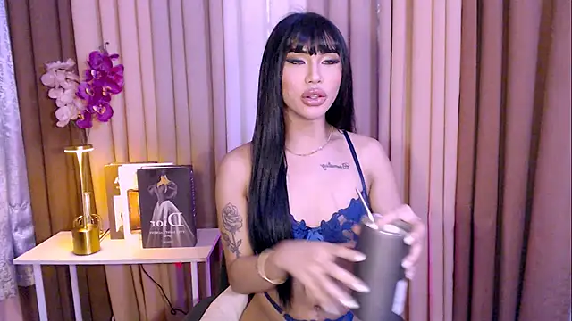 Snapshot of Megan_sativa chatting on November 2025 08:19:02 AM Megan sativa online show from November 2025 08:19:02 AM