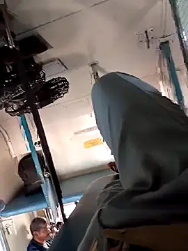 Snapshot of princemaheshboblover chatting on November 2025 06:56:02 AM princemaheshboblover online show from November 2025 06:56:02 AM