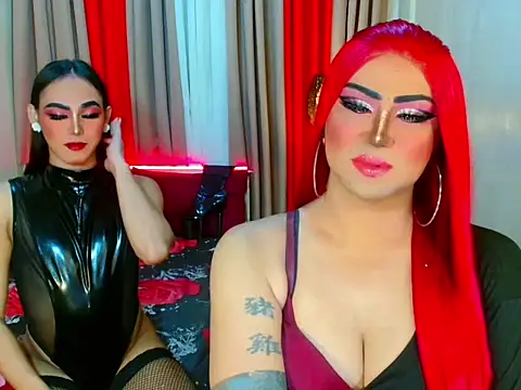 Snapshot of UnlimitedCumShow chatting on December 2025 01:32:02 AM UnlimitedCumShow online show from December 2025 01:32:02 AM