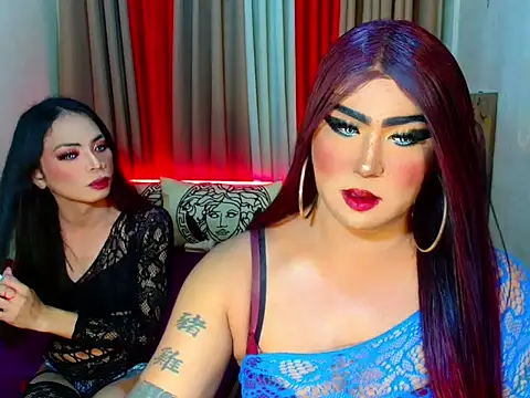 Snapshot of UnlimitedCumShow chatting on October 2025 01:17:02 AM UnlimitedCumShow online show from October 2025 01:17:02 AM