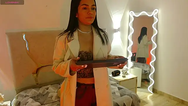 Snapshot of Rosalind_tay chatting on October 2025 10:58:02 AM Rosalind tay online show from October 2025 10:58:02 AM