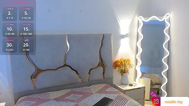 Snapshot of Rosalind_tay chatting on November 2025 11:02:02 AM Rosalind tay online show from November 2025 11:02:02 AM