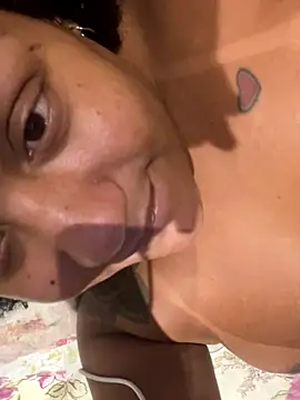 morenaluaa online show from October 2025 02:43:01 AM