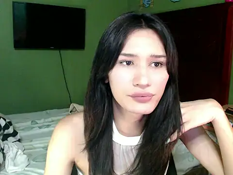 SerenaCortesi online show from October 2025 06:41:02 PM
