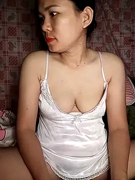 Snapshot of Ladygirl_x chatting on September 2025 05:30:01 PM Ladygirl x online show from September 2025 05:30:01 PM
