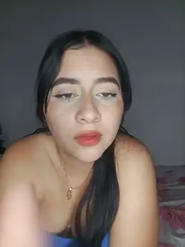 Snapshot of Chloe_Sky_love chatting on May 2026 03:35:02 AM Chloe Sky love online show from May 2026 03:35:02 AM