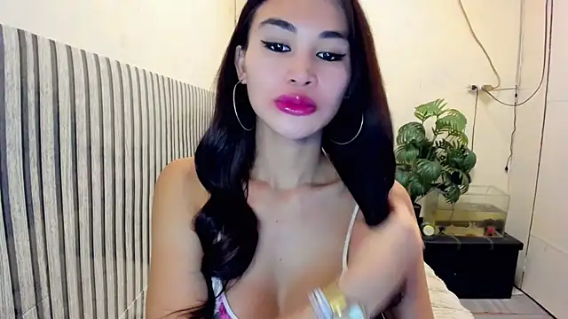 Ms Monica online show from February 2026 02:53:02 AM