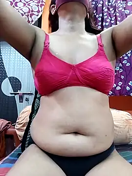 Hotpuja25 online show from May 2026 04:56:02 AM