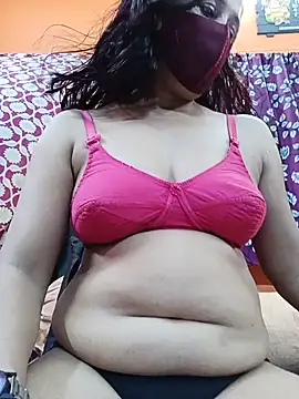 Hotpuja25 online show from June 2026 03:17:01 PM