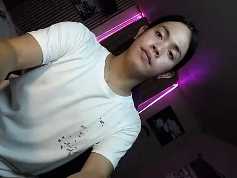 lava lux online show from November 2025 06:05:01 AM