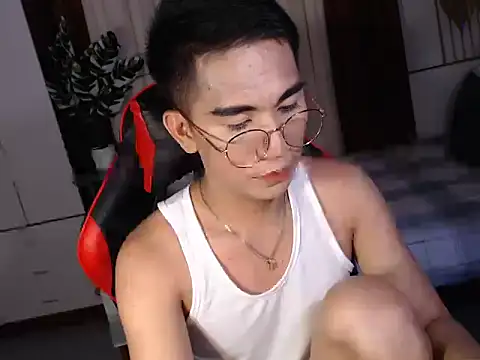 Snapshot of drinkmycumx chatting on October 2025 04:50:02 PM drinkmycumx online show from October 2025 04:50:02 PM