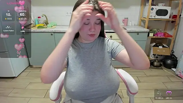 LinaElasm online show from March 2026 09:39:01 PM