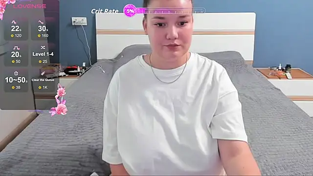 LinaElasm online show from November 2025 11:24:02 AM