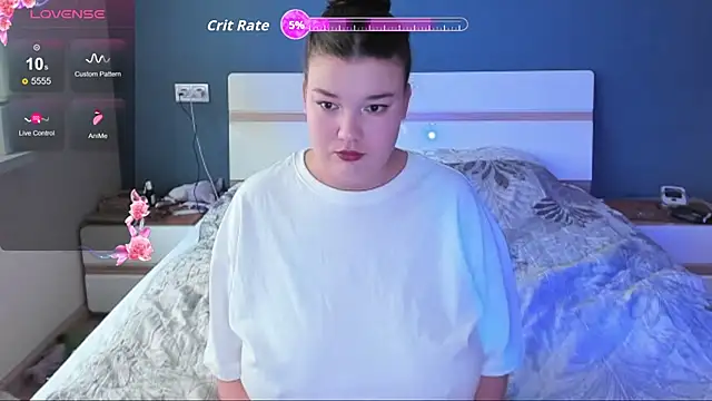 LinaElasm online show from November 2025 07:30:02 AM