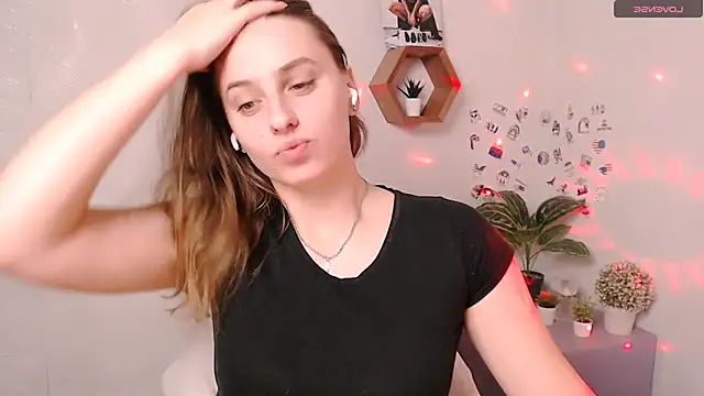 AmandaDimond  online show from October 2025 12:39:02 PM