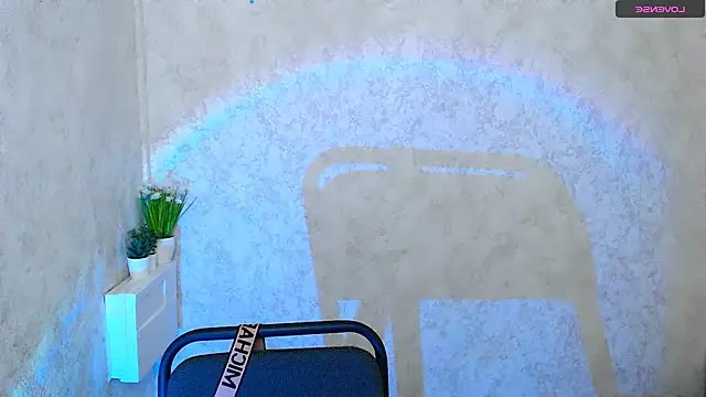 AmandaDimond  online show from March 2026 01:01:01 PM