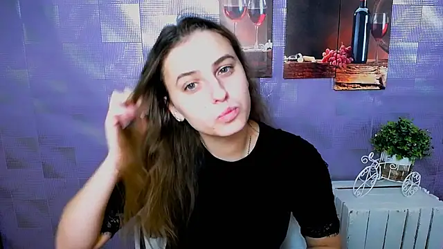 AmandaDimond  online show from November 2025 01:05:01 PM