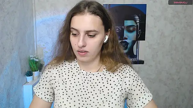 AmandaDimond  online show from November 2025 01:01:01 PM