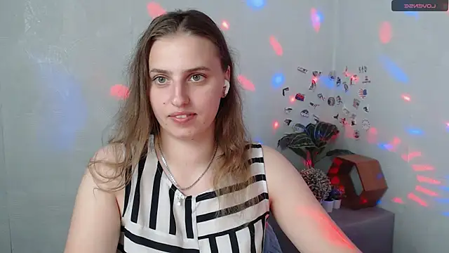 AmandaDimond  online show from June 2026 02:33:02 PM