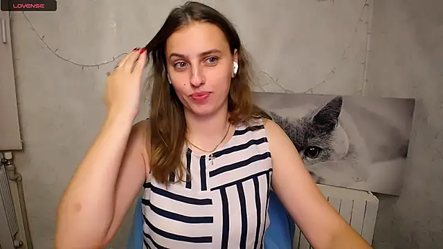 AmandaDimond  online show from July 2026 01:45:01 PM