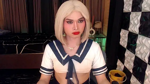 BigCockMaxineTS online show from November 2025 06:12:02 PM