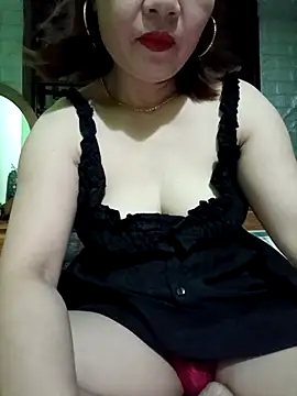 SexyQueen99 online show from May 2026 09:40:02 PM
