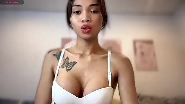 Angelfabxx online show from March 2026 10:27:02 PM