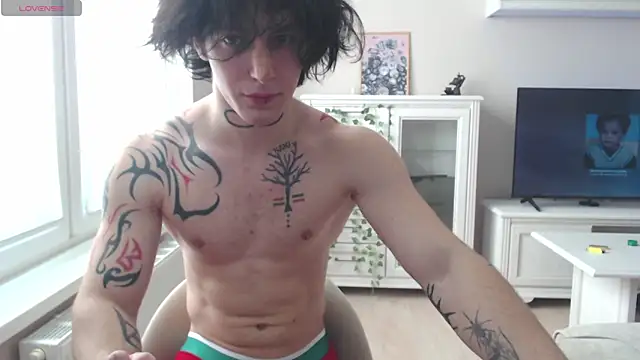 Brendan  Piks online show from March 2026 08:27:02 AM