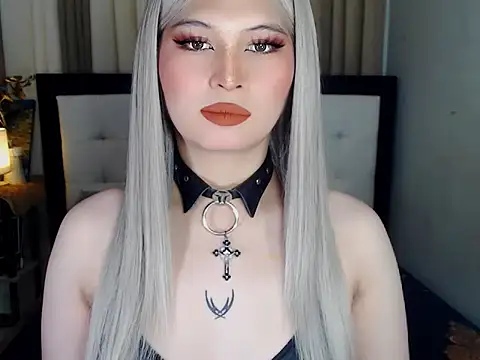 Snapshot of NaomiSmall chatting on September 2025 08:58:02 AM NaomiSmall online show from September 2025 08:58:02 AM