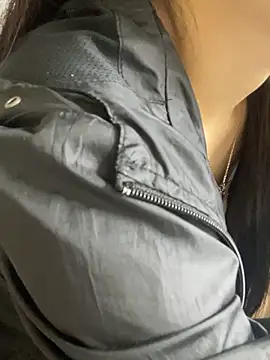 Snapshot of Mina048 chatting on December 2025 06:58:02 AM Mina048 online show from December 2025 06:58:02 AM